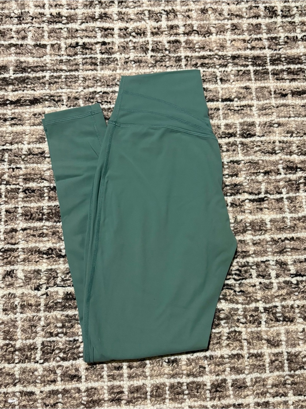 Buffbunny legacy leggings medium, agave green from Bloom collection